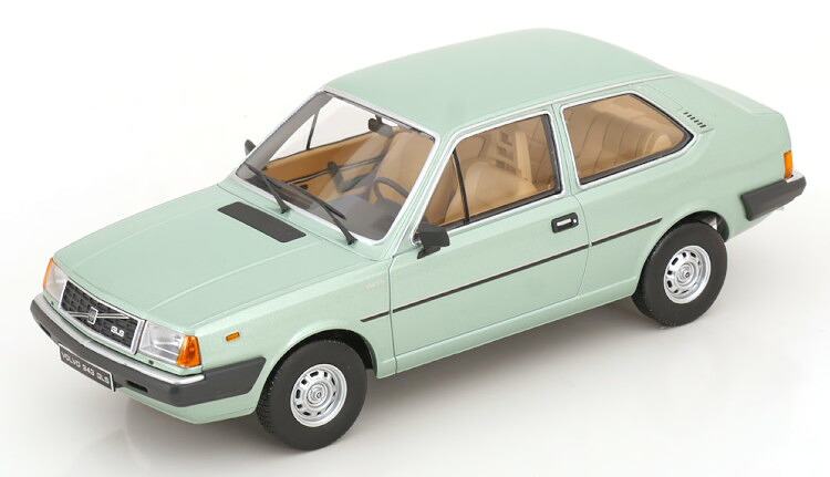 トリプル9 1/18 ボルボ 343 GLS 1982 ライトグリーンメタリック Triple 9 1:18 Volvo 343 GLS 1982 lightgreen metallic