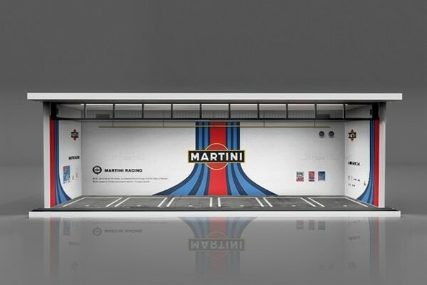 MOREART 1/64 アクセサリーズ ジオラマ マルティニ レーシング ガレージ パーケッジョ パーキング 車両別売 長さ 30.0cm 幅 13.3cm 高さ 10.0cm 内部高さ 8.5cm MOREART 1:64 ACCESSORIES DIORAMA MARTINI RACING GARAGE PARCHEGGIO PARKING CAR NOT INCLUDED
