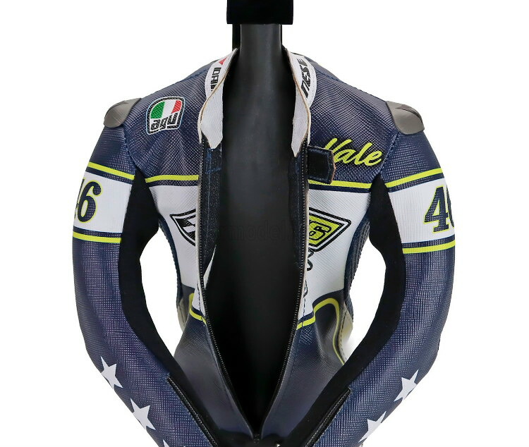 MICROART RACING 1/4 ダイネーゼ レーシング スーツ トゥータ バレンティーノ ロッシ VR46 ランチ タヴッリア オリジナル忠実再現 ジップ クロージャー 高さ cm 35.6 サポート 高さ cm 41.2 MICROART RACING 1:4 DAINESE VALENTINO ROSSI VR46 RANCH TAVULLIA TRUE TO