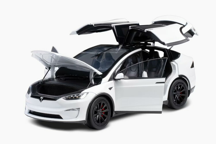 テスラ特注 1/18 テスラ モデルX パールホワイト マルチコート 開閉 1:18 TESLA Model X Pearl White Multicoat