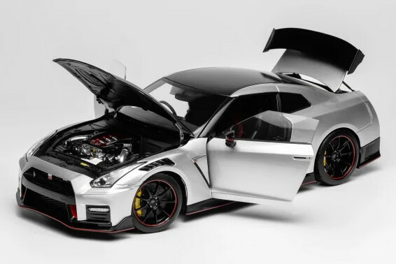 モーターヘリックス 1/18 日産 GT-R NISMO R35 特別～版 2022 アルティメットメタルシルバーMOTORHELIX 1:18 Nissan GT-R NISMO R35 Special Edition 2022 Ultimate Metal Silver