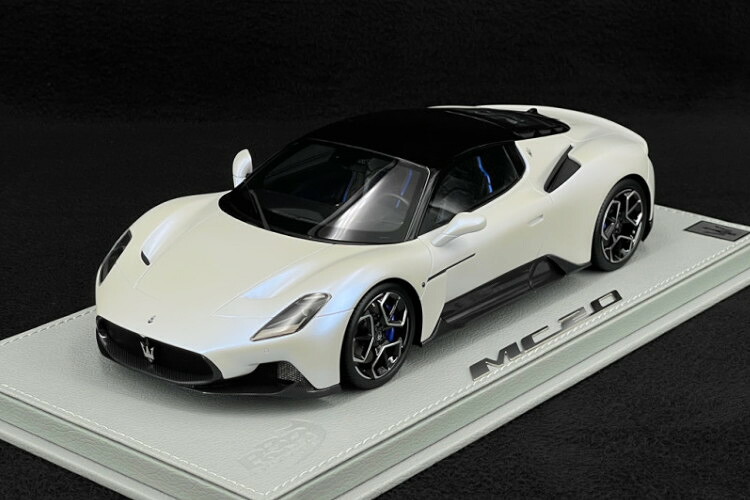 BBR 1/18 マセラティ MC20 2020 ビアンコ アウダーチェ パール仙 グロッシーブラックBBR 1:18 Maserati MC20 2020 Bianco Audace Pearlescent Glossy Black