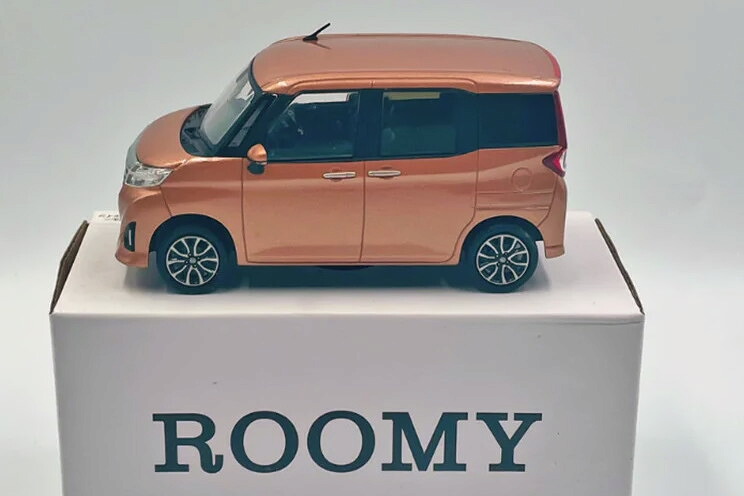 トヨタ特注 1/30 トヨタ ルーミー 貯蔵タンク 色合い標本 前期 ブリリアントカッパークリスタルマイカ1:30 TOYOTA ROOMY/TANK DIECAST CARS DEALER BOX