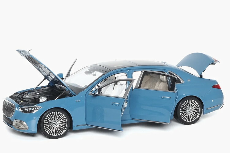 【絶版・希少】世界限定504 AlmostReal 1/18 マイバッハS680 Amazon | 【Almost Real】 1/18 Mercedes-Maybach メルセデス