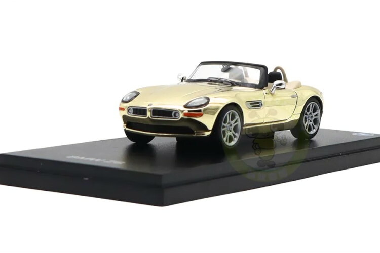 オールモストリアル 1/64 BMW Z8 ゴールデンクロームAlmost Real 1:64 BMW Z8 Golden Chrome