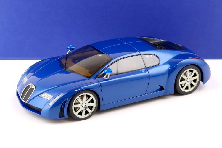 1/18 ブガティシロン AUTOart 1/18 ブガッティ シロン スポーツ 2019 （フレンチ