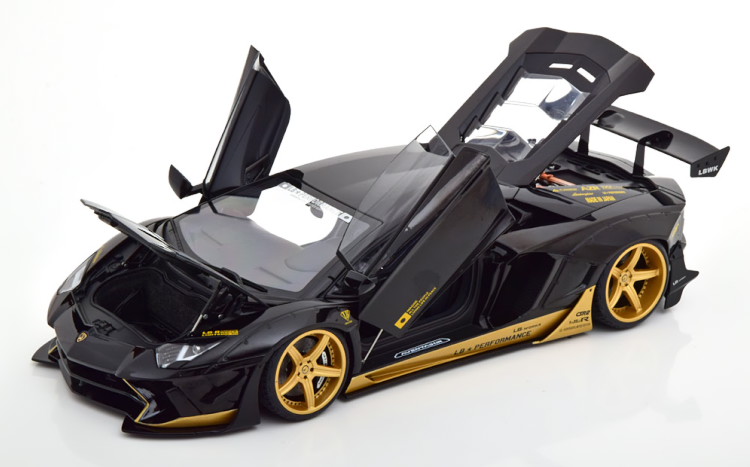 ランボルギーニ・アヴェンタドール 1/18 FrontiArt製 61wMXrYB1yL._UF350,350_QL80_.jpg