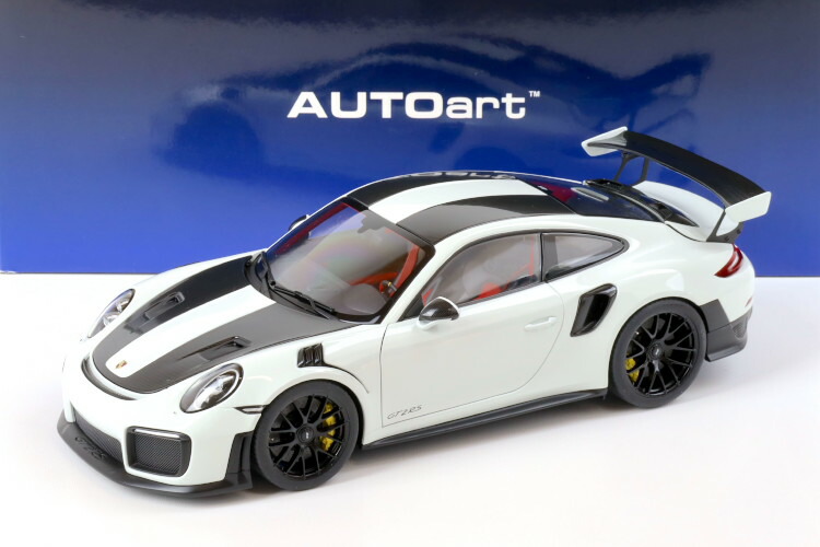 オートアート AUTOart 1/18 ポルシェ 911 GT2 RS ホワイト AUTOart 1/18 ポルシェ 911 （991.2） GT2 RS ヴァイザッハ