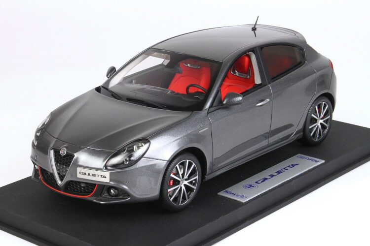 BBR 1/18 アルファ・ロメオ ジュリア ヴェローチェ コンペティツィオーネ レッド 36台限定 Alfa Romeo GIULIA Veloce Competizione Red 特価 BBR (1⁄18) アルファロメオ Giulia Veloce 1⁄18 BBR Alfa Romeo