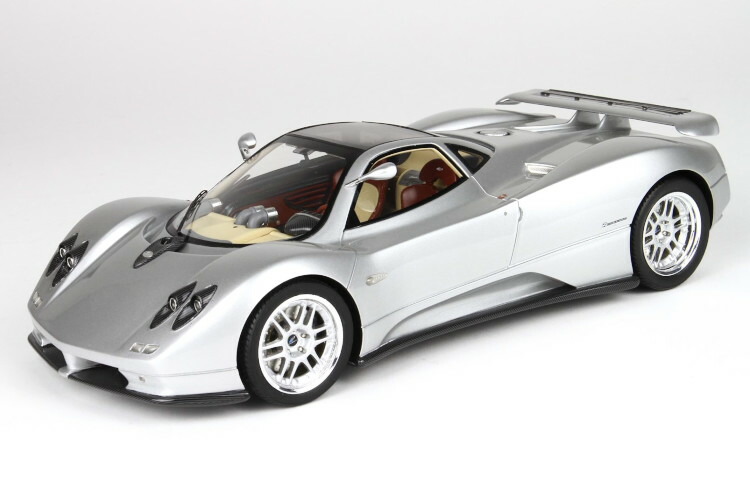 1/18 Almost Real パガーニゾンダF White 1/18 Almost Real 2005 Pagani Zonda F (White) Car Model