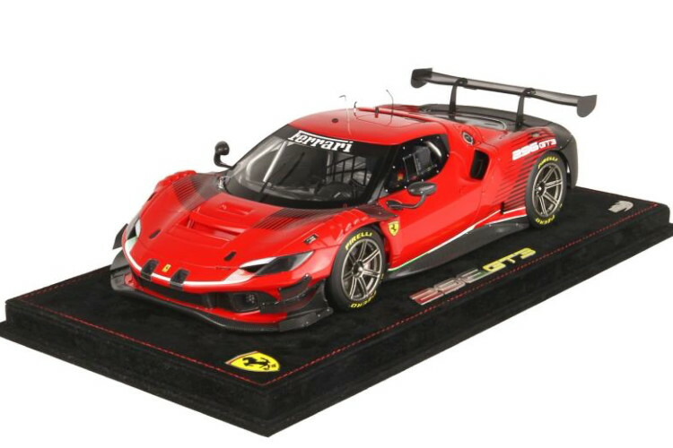 1/18 BBR フェラーリ 330 GT 2+2 1/18 BBR Ferrari 330 GT 2+2 metallic blue set on brown