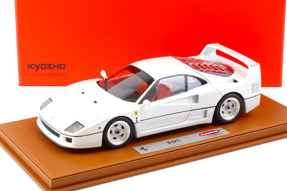 BBR/京商 1/18 フェラーリ F40 メタリックホワイト ショーケース付き 78台限定 開閉 BBR/Kyosho 1:18 Ferrari F40 metallic white with Showcase Limited 78 pcs
