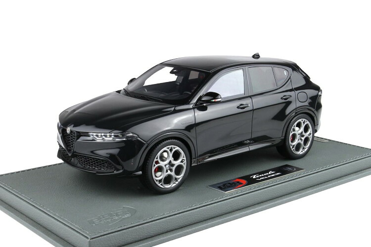 BBR 1/18 アルファ ロメオ トナーレ ヴェローチェ プラグイン ハイブリッド 2023 ネロ アルファ ブラック ショーケース付き BBR 1:18 ALFA ROMEO TONALE VELOCE PLUG IN HYBRID 2023 NERO ALFA BLACK WITH SHOWCASE