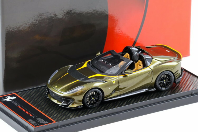在庫整理セール　　1/64フェラーリ812コンペティツィオーネ　ホワイト 在庫整理セール 1/64フェラーリ812コンペティツィオーネ