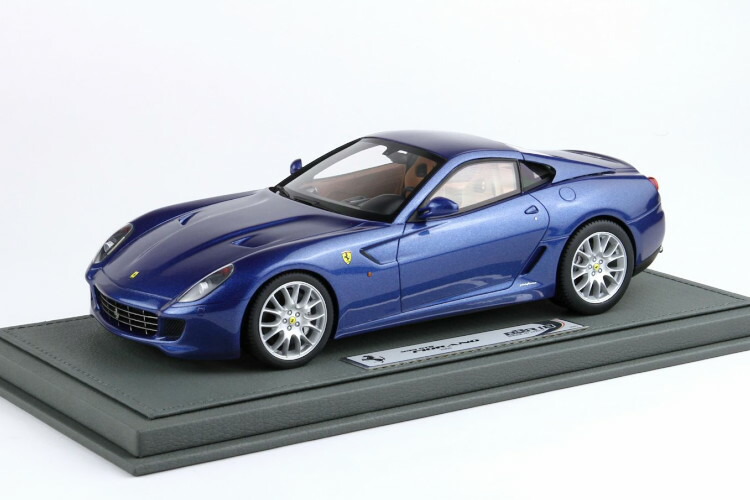 <世界限定99台> [BBR] 1/18 フェラーリ ポルトフィーノ M Amazon | BBR 1/18 Ferrari Portofino M closed ver Rosso corsa