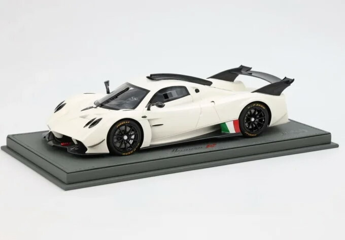 BBRひな形 1/18 パガーニ ウアイラ R 2021 ビアンコ ベニー 白いこと 黒いこと 100台押さえるBBR MODELS 1:18 PAGANI  HUAYRA R 2021 BIANCO BENNY WHITE BLACK LIMITED 100 pcs