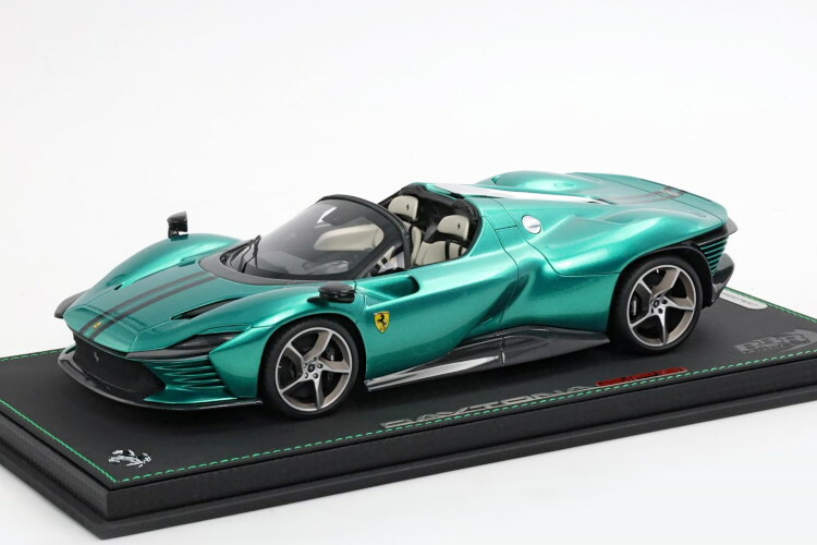 BBR 1/18 フェラーリ デイトナ SP3 開けはなし大屋根 アイコナ 2022 緑であること ジュエル 24台押さえるBBR 1:18 FERRARI DAYTONA SP3 OPEN ROOF ICONA 2022 GREEN JEWEL LIMITED 24 pcs