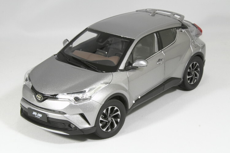 C-HR 1/43ミニカー 2016ニュル仕様　激レア C-HR 1/43 Gazoo Racing ニュル24h 2016 - メルカリ