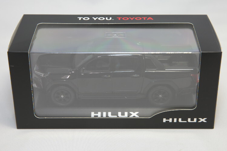 トヨタ特注 1/30 ハイラックス アティチュードブラックマイカ 色つや見本 2026 ミニカー TOYOTA HILUX 1/18 1/43