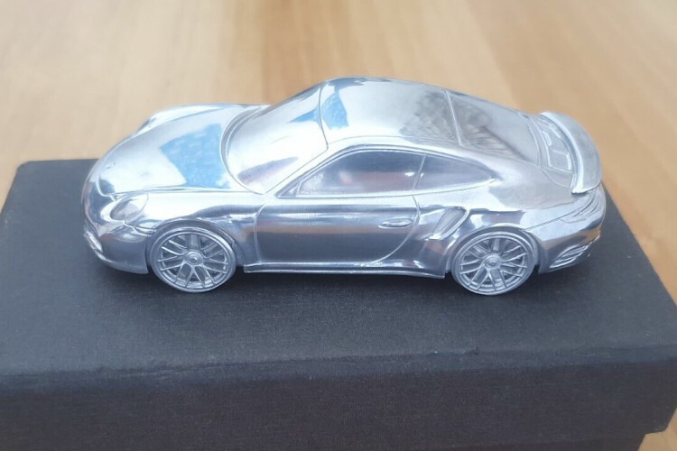 ポルシェ　911 992 メタルカー　ペーパーウェイト　シルバー ポルシェ 911 992 メタルカー ペーパーウェイト シルバー - メルカリ