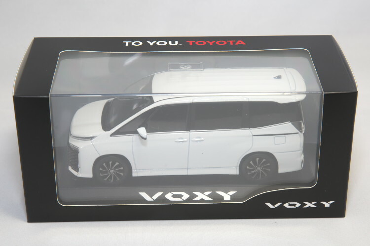 トヨタ特注 1/30 ヴォクシー プラチナホワイトパールマイカ カラーサンプル 2026 ミニカー TOYOTA VOXY 1/18 1/43|Reowide モデルカー カタログ SHOP