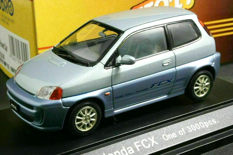 エブロ 1/43 ホンダ FCX フューエル 独居室 ビークル 燃え種独居室四輪車 2002 ダイキャストモデルカー 青みEbbro 1:43 Honda FCX Fuel Cell Vehicle 2002 Die Cast Model Car Blue