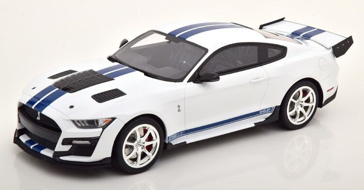 GT肝ったま 1/18 シェルビー GT500 ドラゴンスネーク 2020 白いこと 青み 1200台押さえる GT Spirit 1:18 Shelby GT500 Dragon Snake 2020 white blue Limited Edition 1200 pcs
