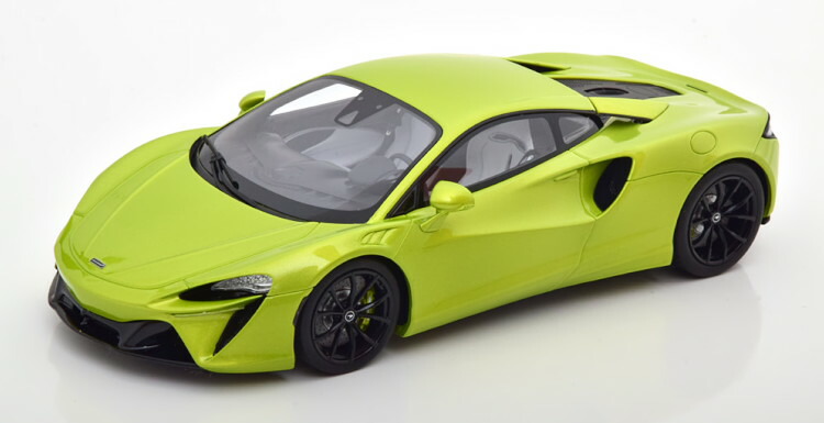 マクラーレン 720s スパイダー 1/18 イエロー マクラーレン 720s スパイダー 1/18 イエロー Mclaren 720S