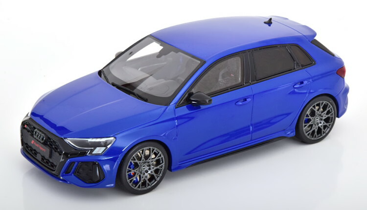 【ミニカー 極美品】1/18 アウディ RS7 スポーツバック 2020 Amazon | KengFai 1/18 アウディ RS7 Sportback 2020 GY B7