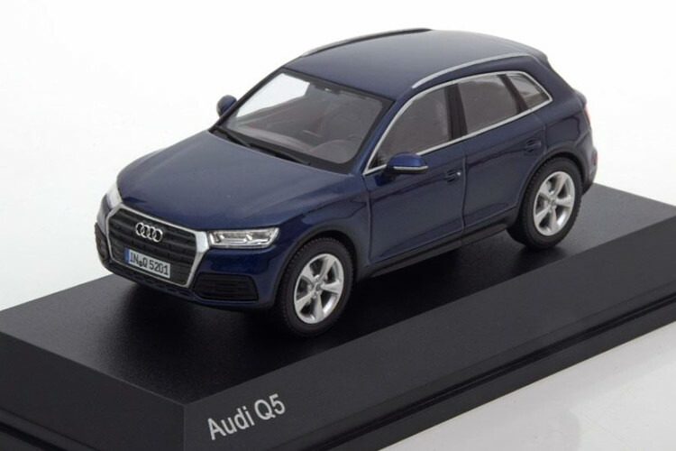 I-Scale 1/43 アウディ Q5 メタリックブルー アウディ人並み外れた版iScale 1:43 Audi Q5 bluemetallic special edition of Audi おもちゃ-乗り物のおもちゃ