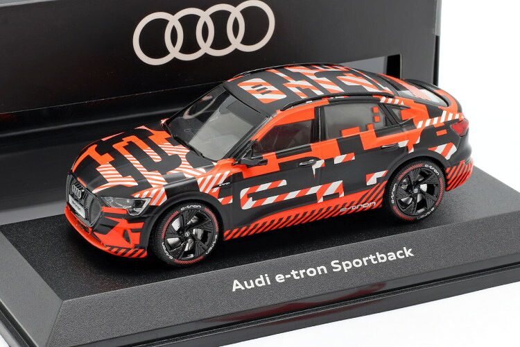 I-Scale 1/43 アウディ e-tron 運動競技うしろ側 基本形 黒いこと/赤いこと iScale 1:43 Audi e-tron Sportback Prototype black red 車-おもちゃ