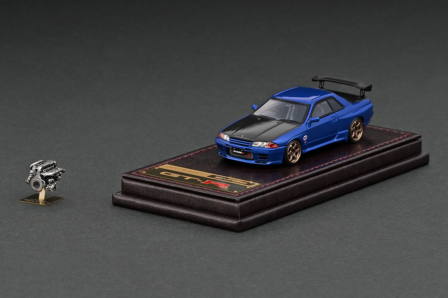 イグニッション 1/64 日産 視水平線 GT-R ニスモ (R32) 青み 発動機付き添い人Ignition Model 1/64 Nissan Skyline GT-R Nismo (R32) Blue With Engine