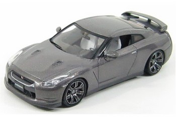 イクソ 1/43 日産 GT&minus;R プレミアムエディション 左ハンドル グレー IXO-MODELS 1/43 NISSAN GTR PREMIUM EDITION LHD GRAY｜Reowide モデルカー カタログ SHOP