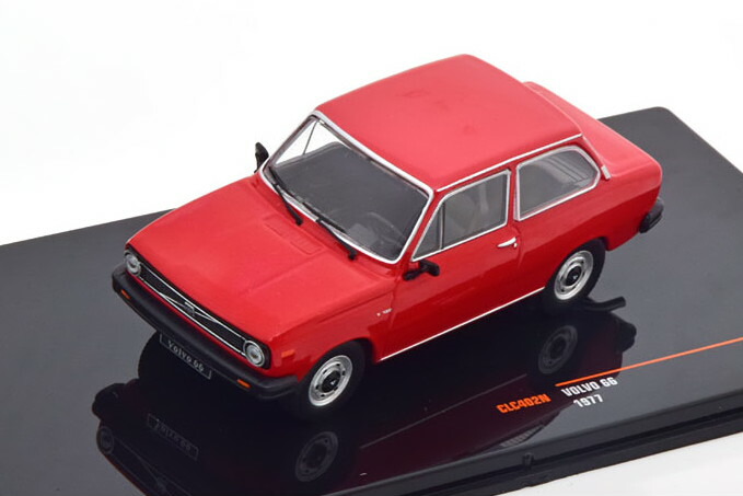 イクソ 1/43 ボルボ 66 1977 レッド Ixo 1:43 Volvo 66 1977 red