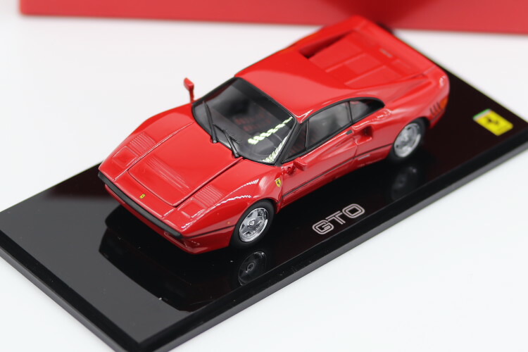 京商 - 京商　フェラーリ　ディーノ246GT 1/43 Amazon | 京商 1/43 フェラーリ Dino 246 GT 内装ベージュ
