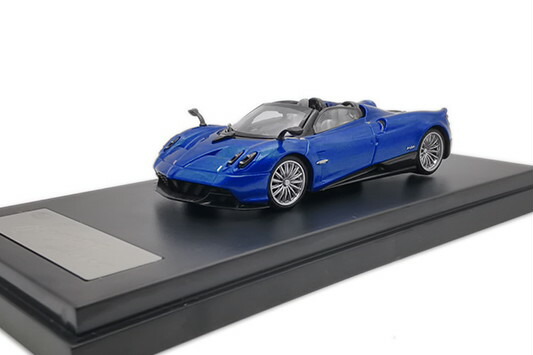 MINI GT パガーニ・ロードスター(ブラック) チェイスカー Amazon | MINI GT 1/64 パガーニ ウアイラ ロードスター ロッソ