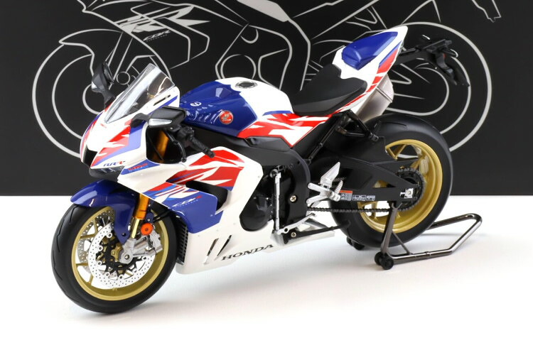 LCDモデルズ 1/12 ホンダ CBR1000RR-R ファイアーブレード SP ホワイト ブルー レッドLCD Models 1:12 Honda CBR1000RR-R Fireblade SP white blue red｜Reowide モデルカー カタログ SHOP
