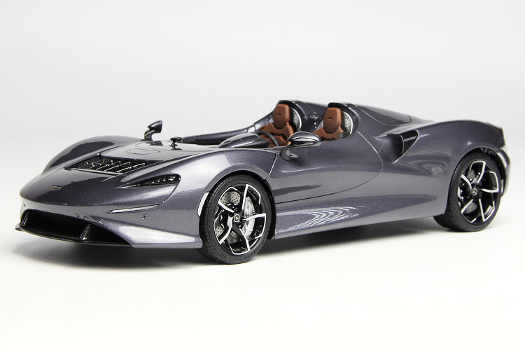 LCD真似形 1/18 マクラーレン エルバ 薄墨色LCD Model 1:18 McLaren Elva Grey
