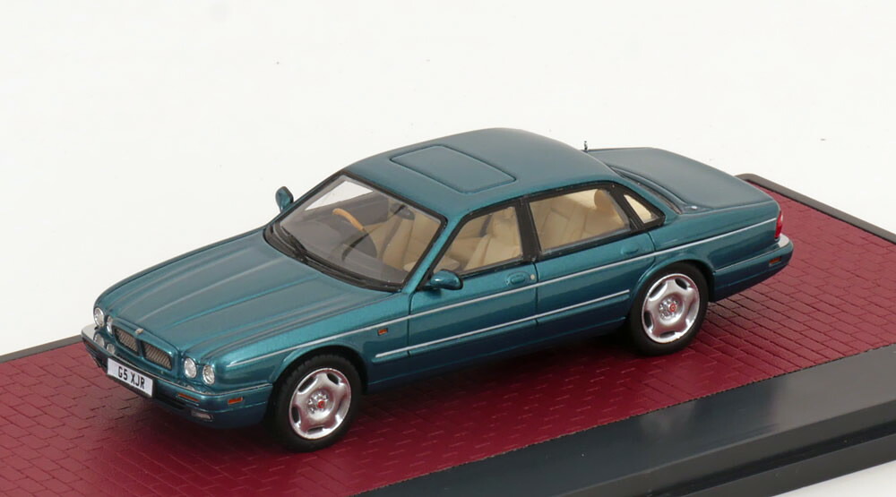 楽天市場】ixo 1/43 ジャガー XJ ブラック Jaguar XJ (X351) year 2009