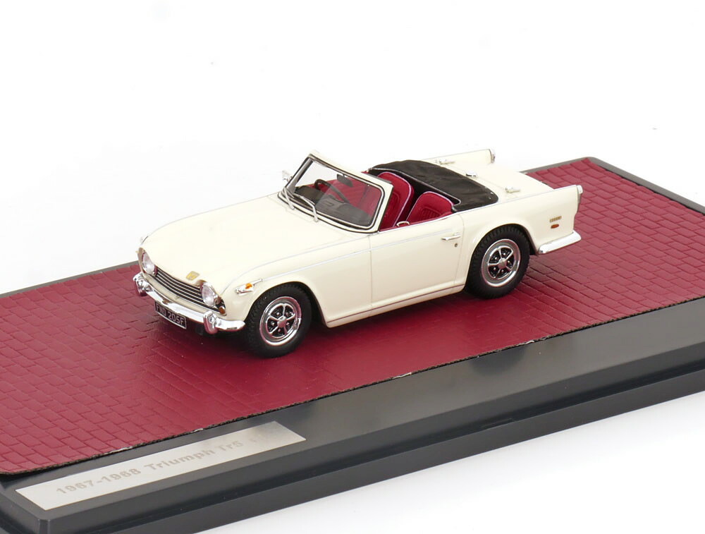 マトリックス 1/43 トライアンフ TR5 PI ロードスター 1967-1968 クリームホワイト 408台限定Matrix 1:43 Triumph TR5 PI Roadster 1967-1968 creme-white Limited Edition 408 pcs｜Reowide モデルカー カタログ SHOP