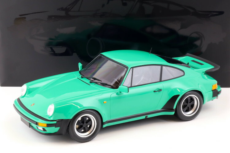 ミニチャンプス　ポルシェ　911（930）1977　ターボ　パープル　1/12 Porsche 911 (930) Turbo Year 1977 Purple / Dark Violet 1:12