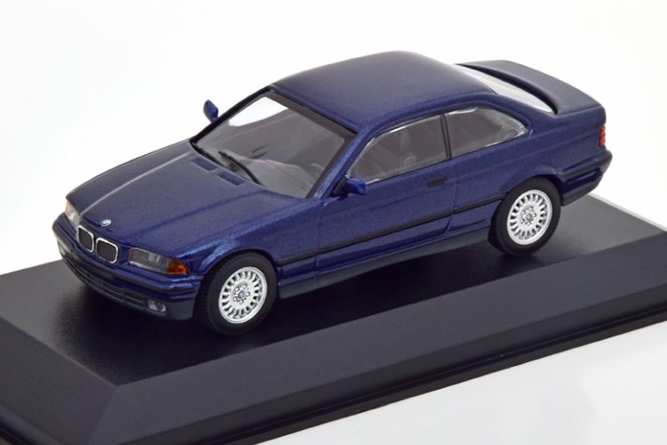 楽天市場】ミニチャンプス 1/43 BMW 3er E36 クーペ 1992 レッド 