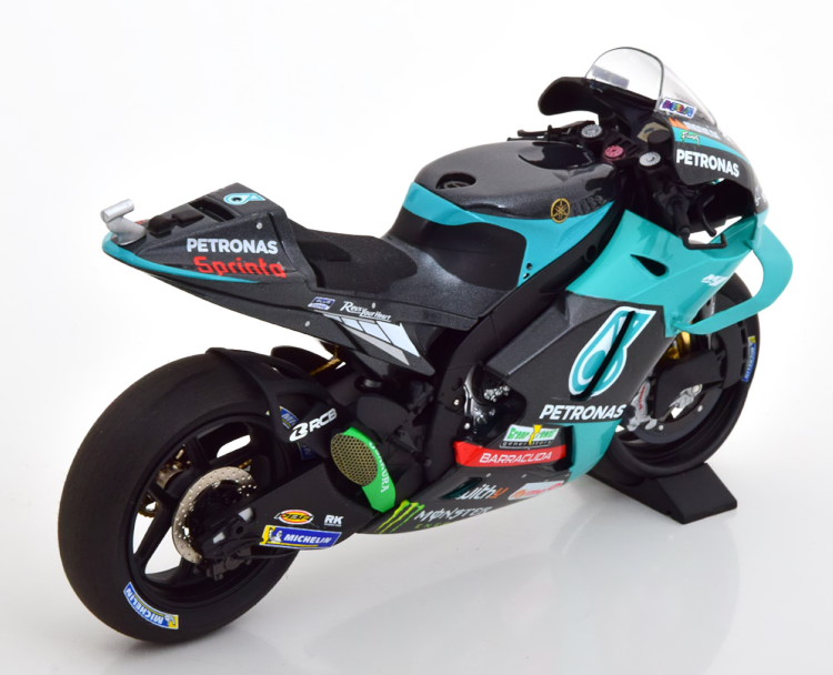 ミニチャンプス 12 ヤマハ MORBIDELLI Yamaha グリーンMinichamps YZR