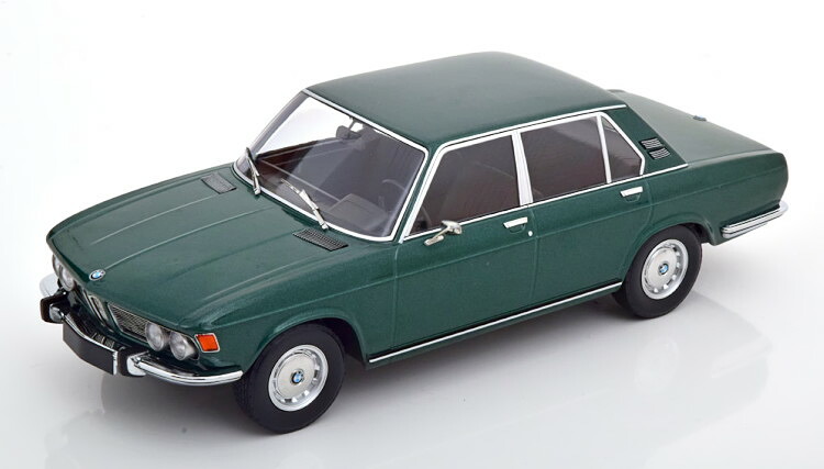 ミニチャンプス 1/18 BMW 2500 E3 1968 ダークグリーン 504台限定Minichamps 1:18 BMW 2500 E3 1968 darkgreen Limited Edition 504 pcs|Reowide モデルカー カタログ SHOP