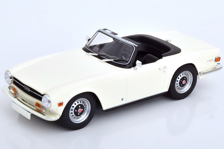 ミニチャンプス 1/18 TRIUMPH TR6 蜘蛛 LHD 1969 白いことMinichamps 1:18 TRIUMPH TR6 SPIDER LHD 1969 WHITE