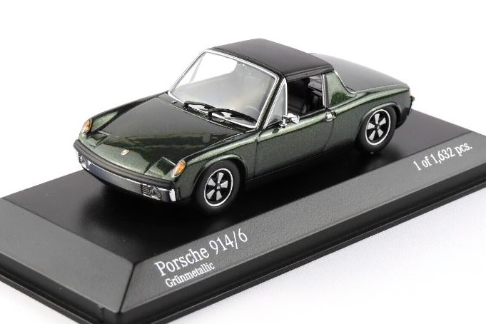 未開封ミニチャンプス ポルシェ特注 1/43 マカンS マンバグリーン ミニチャンプス ポルシェ特注 1/43 ポルシェ マカン マンバ