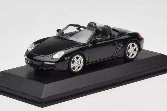 ミニチャンプス 1/18 ポルシェ ボクスターS 981 グレーメタリック ミニチャンプス 1/18 ポルシェ ボクスターS 981 グレーメタリック