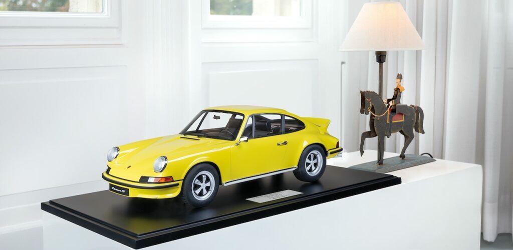 MINICHAMPS ポルシェ911カレラRS 2.7 楽天市場】ミニチャンプス 1/8 ポルシェ 911 カレラ RS 2.7