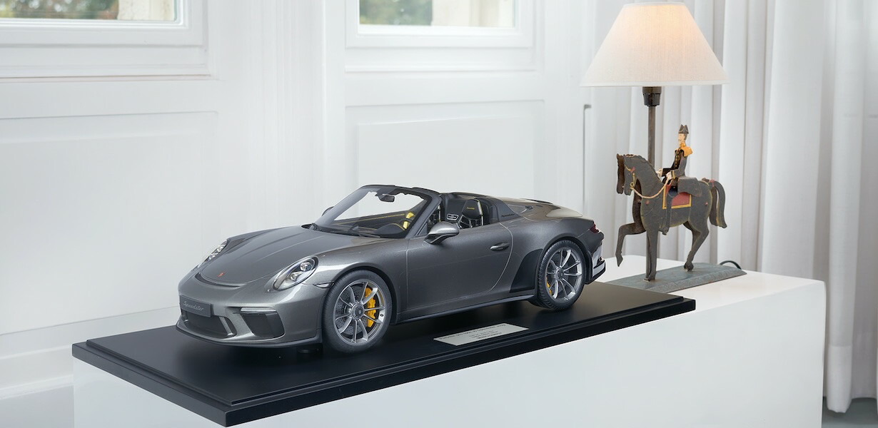 楽天市場】ミニチャンプス 1/8 ポルシェ 911 (992)911 (992