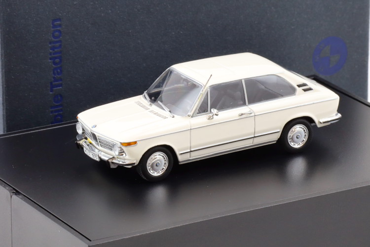 ミニチャンプス 1/43 BMW 1600 ツーリングホワイト ディーラーバージョンMinichamps 1:43 BMW 1600 Touring white DEALER VERSION｜Reowide モデルカー カタログ SHOP 17,608円